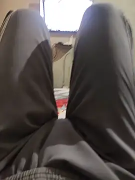indianhotboy020 online show from July 10, 4:34 am