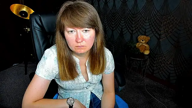 AlexaAmour online show from July 9, 8:04 am