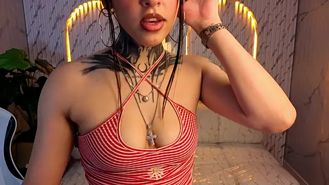 Cherry Bloom Tx online show from July 10, 3:01 pm