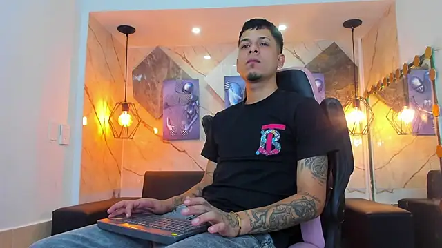 Klaar Blessed online show from July 8, 8:31 pm