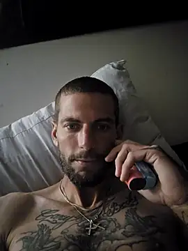 whiteboy4200 online show from July 8, 9:26 pm