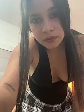 Snapshot of miss-aby chatting on July 9, 1:43 pm miss-aby online show from July 9, 1:43 pm