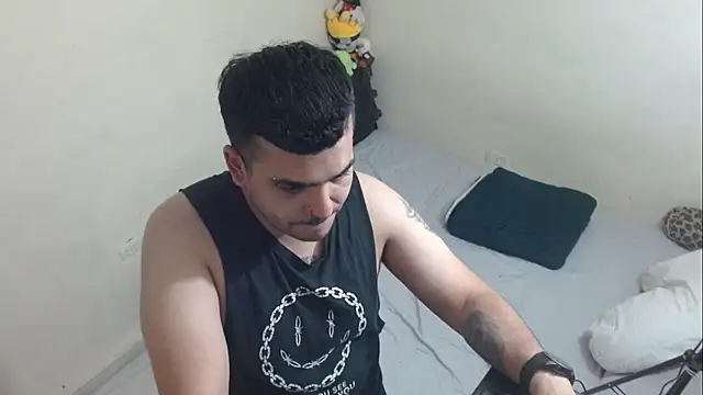 LatinBearX online show from July 8, 11:27 pm