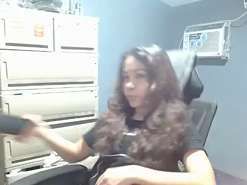 Snapshot of maria_bles chatting on July 10, 6:57 am maria bles online show from July 10, 6:57 am