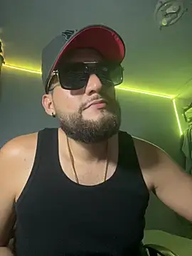 denselmejia online show from July 9, 4:13 am