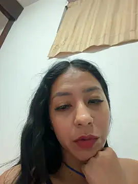 Snapshot of kari_rive chatting on July 21, 6:48 am kari rive online show from July 21, 6:48 am