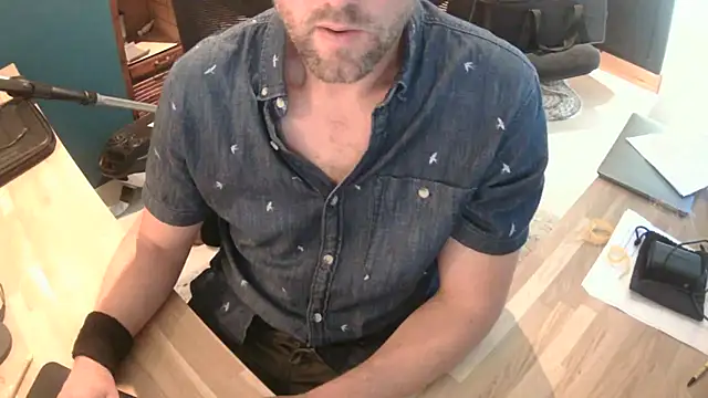 lars lussurioso online show from July 9, 8:59 am