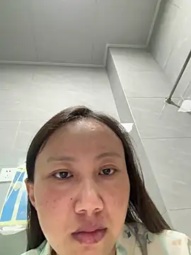 IcebergQueen online show from July 10, 12:21 am