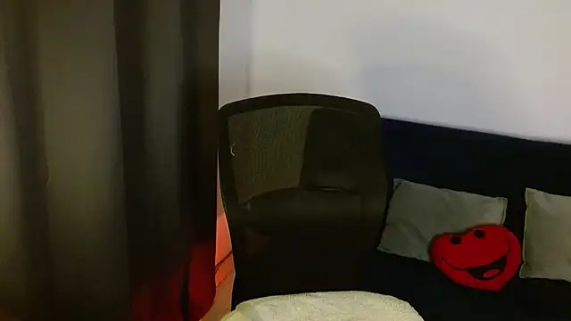 lispetite online show from September 10, 5:06 am