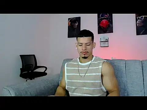 Snapshot of Ethan_rodgers01 chatting on July 13, 2:16 pm Ethan rodgers01 online show from July 13, 2:16 pm