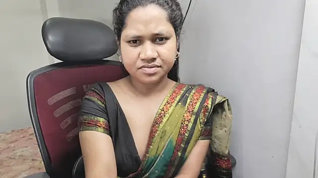Snapshot of Sonia_bano87 chatting on July 9, 7:24 pm Sonia bano87 online show from July 9, 7:24 pm