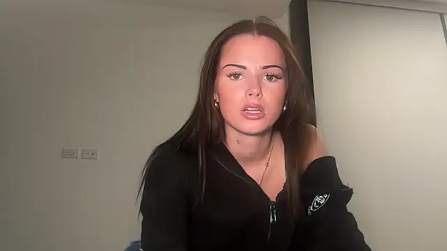 KateKinley online show from July 18, 5:38 am