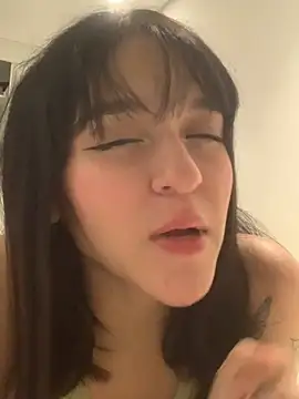 ruemi rose online show from July 11, 3:07 am