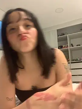 ruemi rose online show from July 12, 2:45 am
