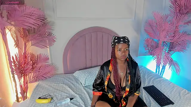 Tiianascott online show from July 13, 5:18 am