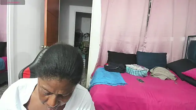 LupeAdams online show from March 28, 4:02 am