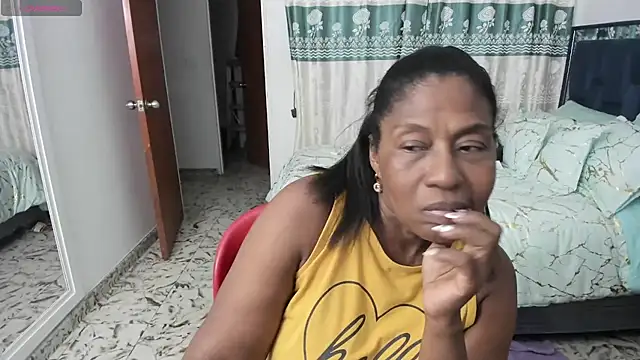 LupeAdams online show from October 28, 2:45 am