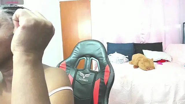 LupeAdams online show from May 3, 1:58 pm