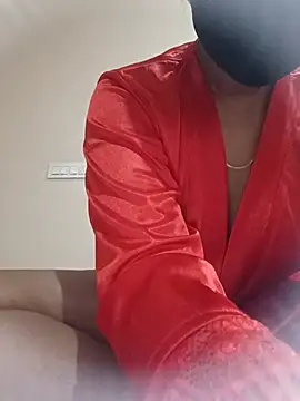Snapshot of Nila_tamil36 chatting on July 15, 6:53 am Nila tamil36 online show from July 15, 6:53 am