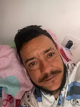 Snapshot of Thiaguistrans chatting on July 19, 1:52 pm Thiaguistrans online show from July 19, 1:52 pm
