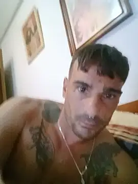 Snapshot of pollarica19 chatting on July 25, 8:15 pm pollarica19 online show from July 25, 8:15 pm
