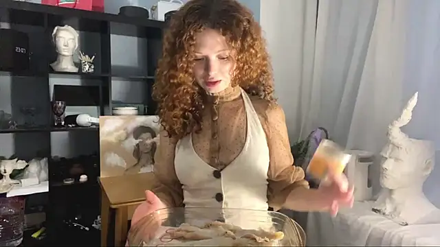 Snapshot of ElenaVanderbilt chatting on July 10, 8:09 pm ElenaVanderbilt online show from July 10, 8:09 pm