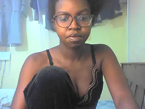 Snapshot of Ebonymuse chatting on July 15, 8:49 pm Ebonymuse online show from July 15, 8:49 pm