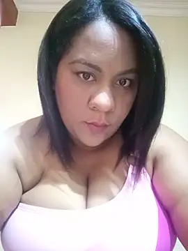 Snapshot of la_negra_5 chatting on July 12, 3:02 pm la negra 5 online show from July 12, 3:02 pm