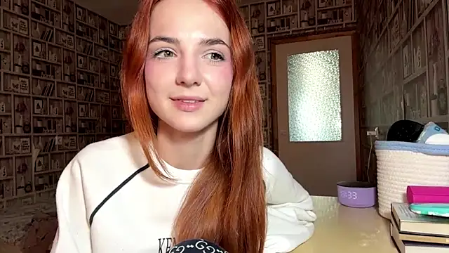 Snapshot of HopeOliger chatting on July 11, 3:34 pm HopeOliger online show from July 11, 3:34 pm