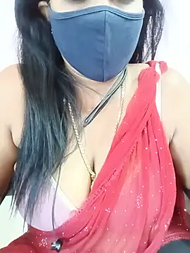 Snapshot of sweetkeerthi chatting on July 13, 7:07 am sweetkeerthi online show from July 13, 7:07 am