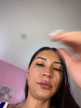 sofiasirena online show from July 18, 3:04 am