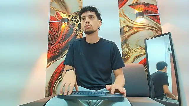 LUCA GREEND online show from July 13, 12:37 pm