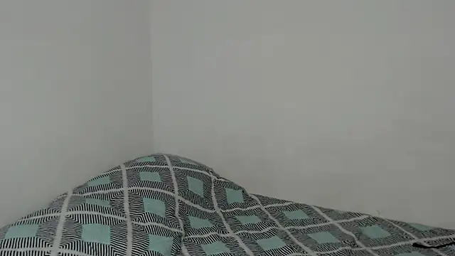 Snapshot of Amelia_xRosse chatting on July 12, 2:45 am Amelia xRosse online show from July 12, 2:45 am