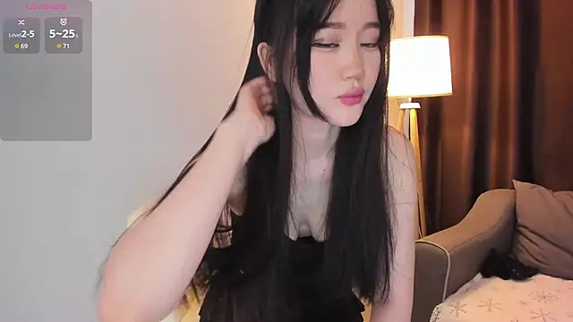 AmiliYan online show from December 18, 9:25 am