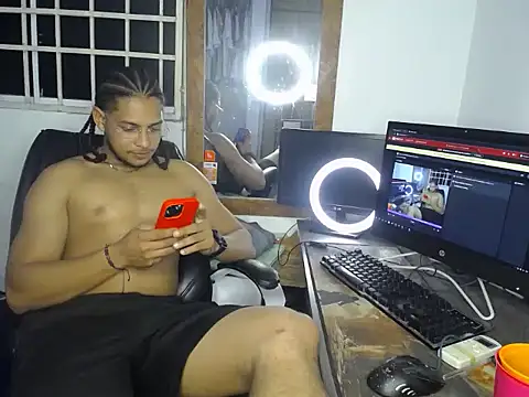 juanrouse online show from July 13, 4:23 am