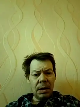 Snapshot of RzRoman19750 chatting on July 15, 7:15 am RzRoman19750 online show from July 15, 7:15 am