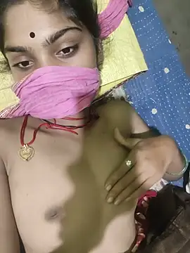 Snapshot of Shivani__sharmaa chatting on July 31, 5:32 pm Shivani sharmaa online show from July 31, 5:32 pm