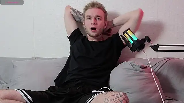 jxxxsti0n online show from July 24, 3:19 pm