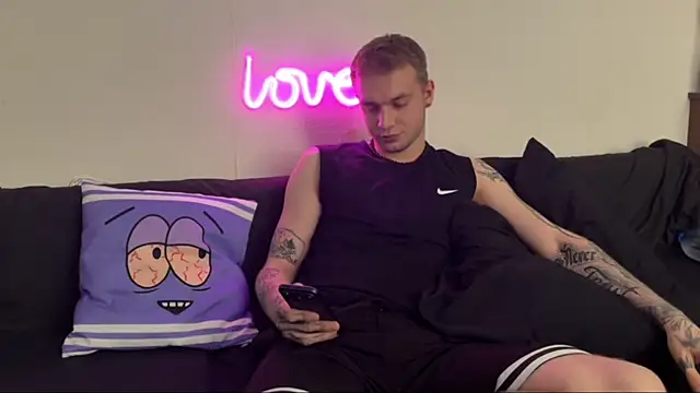 jxxxsti0n online show from July 13, 1:32 pm