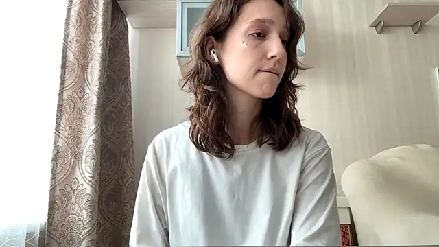 Snapshot of muwi_nuwi chatting on July 13, 10:03 am muwi nuwi online show from July 13, 10:03 am