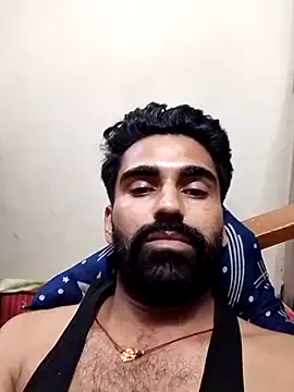 Snapshot of Luckyrajput2323 chatting on July 12, 7:47 pm Luckyrajput2323 online show from July 12, 7:47 pm