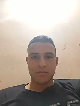 Snapshot of andycalis_97 chatting on July 13, 1:27 am andycalis 97 online show from July 13, 1:27 am
