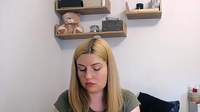 alisenties online show from June 12, 2:26 pm