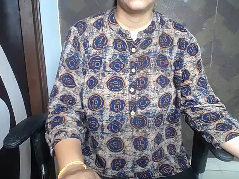 Snapshot of monika_singh10 chatting on July 26, 5:47 am monika singh10 online show from July 26, 5:47 am