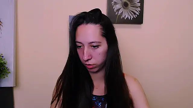 Snapshot of _Astraia_ chatting on July 13, 7:51 am Astraia online show from July 13, 7:51 am