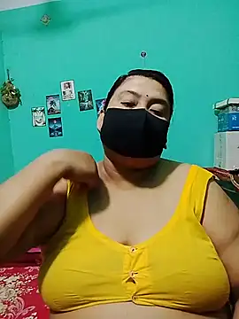 Snapshot of Saxy_Sheela28 chatting on August 8, 5:53 pm Saxy Sheela28 online show from August 8, 5:53 pm