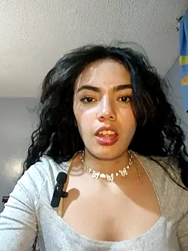 laura mon online show from August 5, 2:38 am