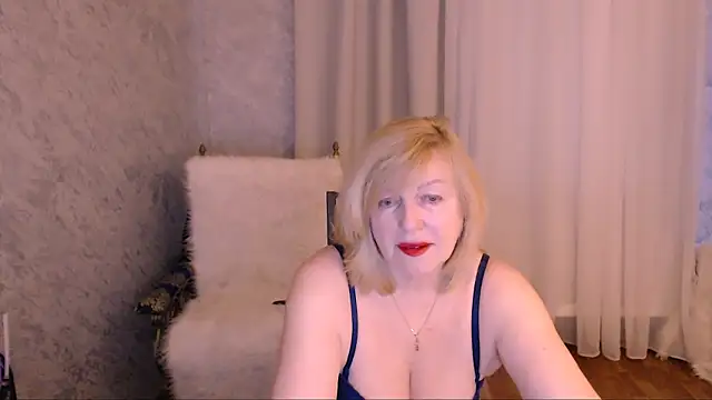 Samantha Si online show from April 3, 11:05 am