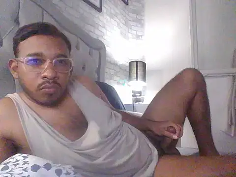 Benji-Monro online show from July 25, 2:56 pm
