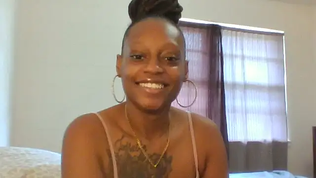 Snapshot of Mz_Goddess chatting on July 29, 6:29 pm Mz Goddess online show from July 29, 6:29 pm